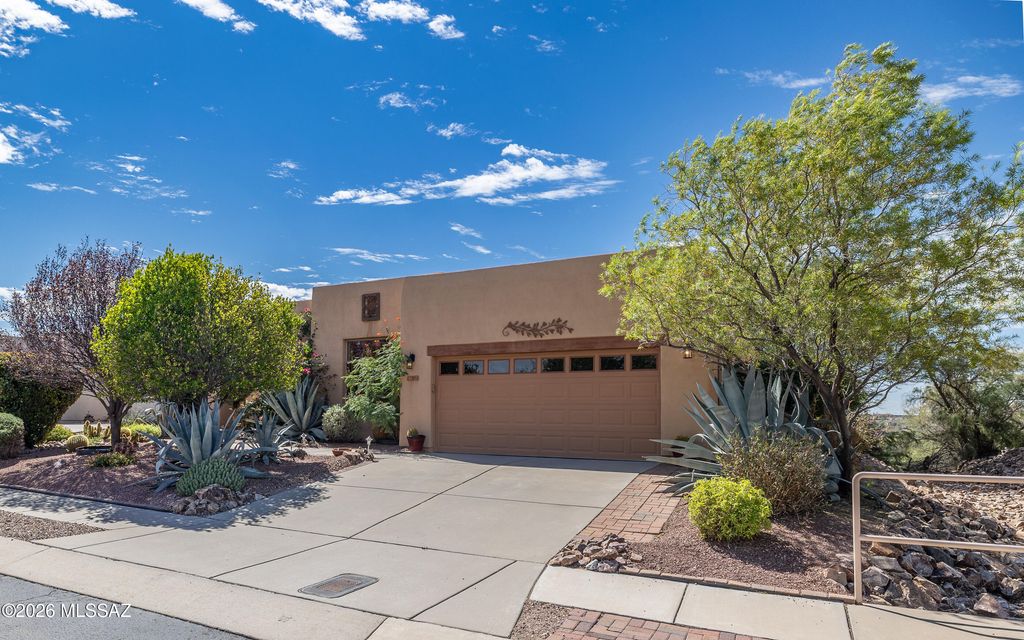13852 E Fiery Dawn Drive, Vail, AZ 85641