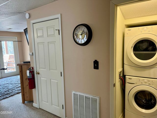 1520 Ski View Lane, Sevierville, TN 37876