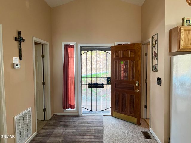 1520 Ski View Lane, Sevierville, TN 37876