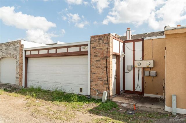 1004 S Border Avenue, Weslaco, TX 78596