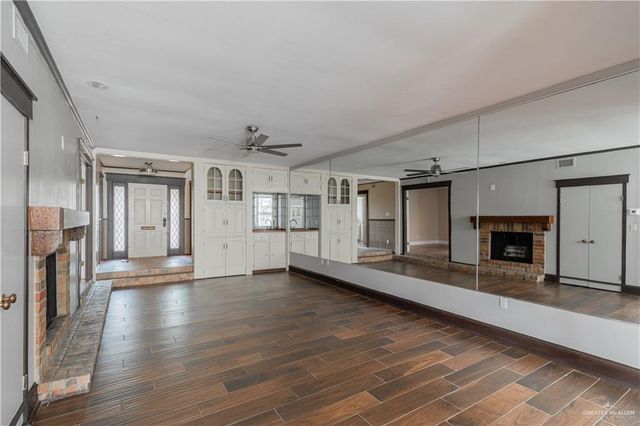 1004 S Border Avenue, Weslaco, TX 78596