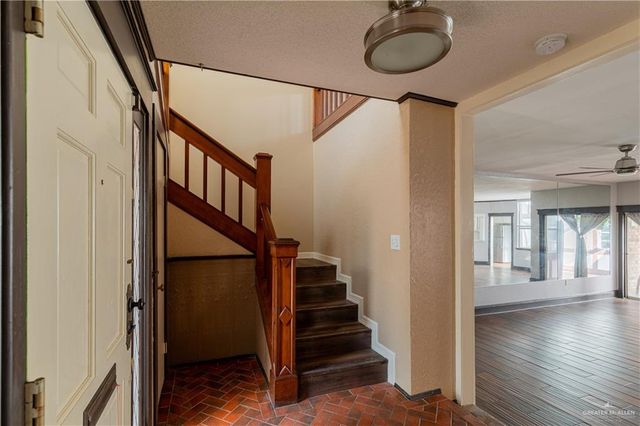 1004 S Border Avenue, Weslaco, TX 78596