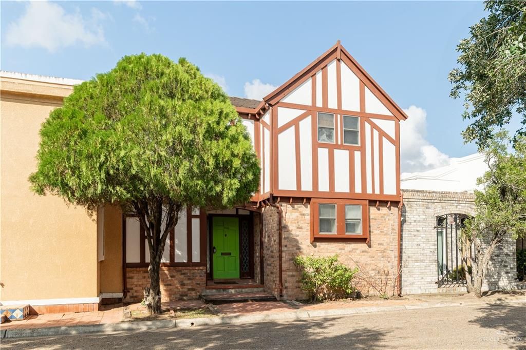 1004 S Border Avenue, Weslaco, TX 78596