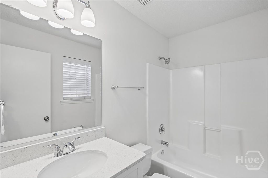 Image 17 of property listing at 12 Sugar Cane Drive, Savannah, GA 31419