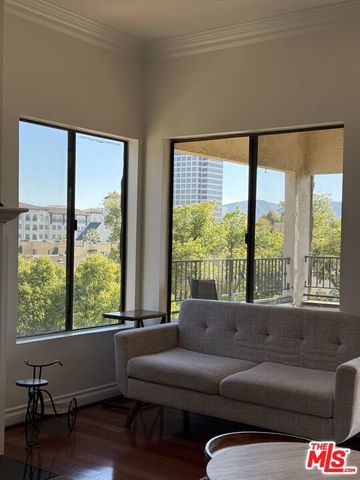 234 N Kenwood Street 301, Glendale, CA 91206