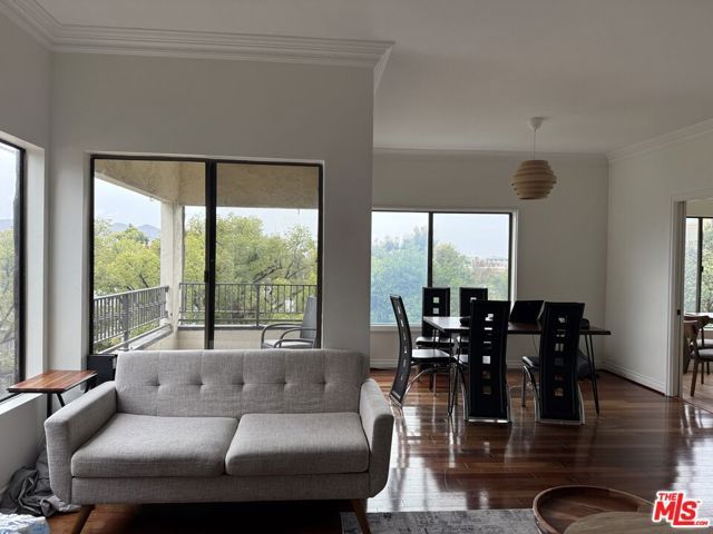 234 N Kenwood Street 301, Glendale, CA 91206