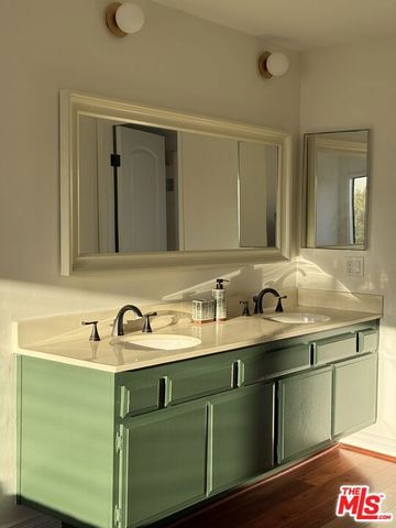 234 N Kenwood Street 301, Glendale, CA 91206