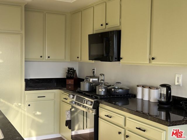 234 N Kenwood Street 301, Glendale, CA 91206