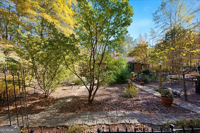 606 Morgan Road, Juliette, GA 31046