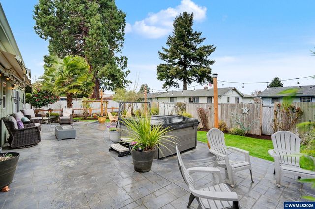 1075 Moneda Av N, Keizer, OR 97303