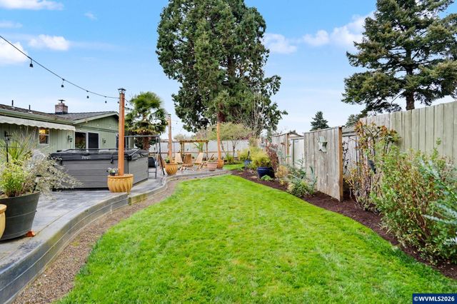 1075 Moneda Av N, Keizer, OR 97303