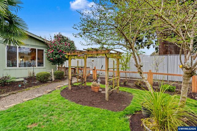 1075 Moneda Av N, Keizer, OR 97303