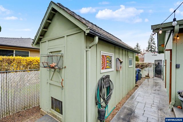 1075 Moneda Av N, Keizer, OR 97303