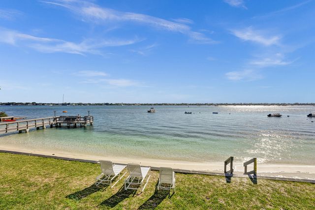 5600 N Flagler Drive 805, West Palm Beach, FL 33407