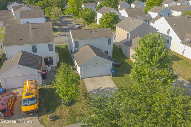 9631 Riverwalk Ave, Louisville, KY 40229