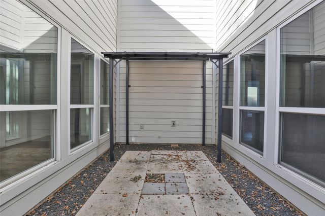 810 Palm Grove Circle, Sugar Land, TX 77498