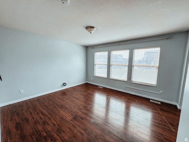 563 W BOUNTIFUL WAY, Saratoga Springs, UT 84045