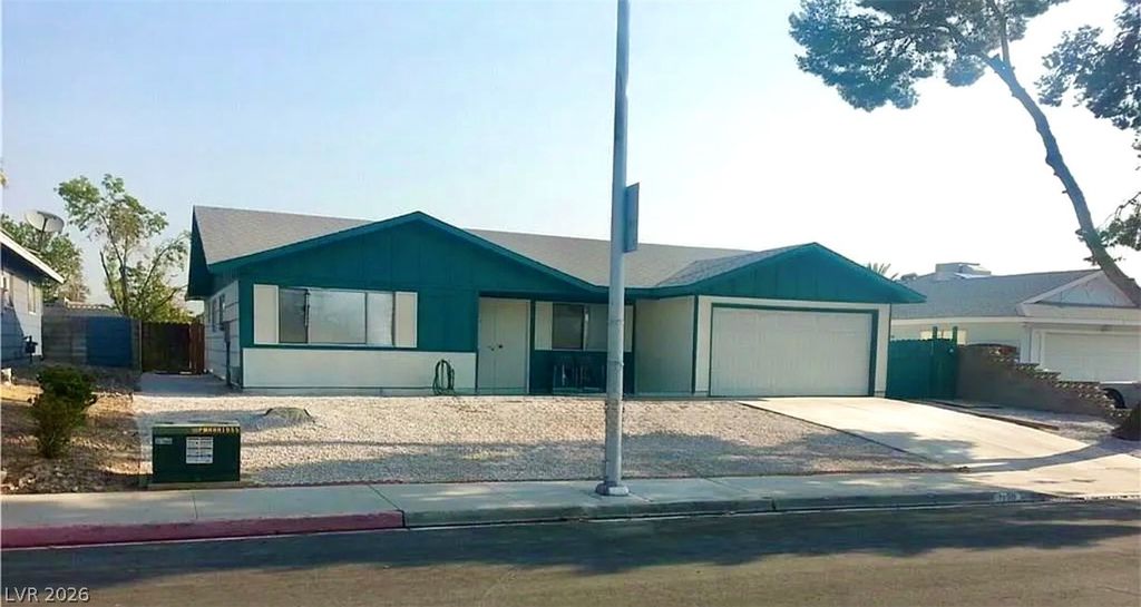 7120 Pinedale Avenue, Las Vegas, NV 89145 — exterior