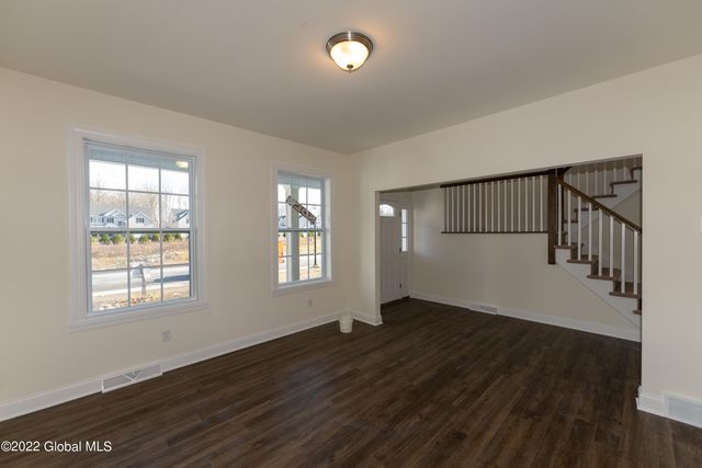 30 Tamarack Street, Ballston, NY 12019