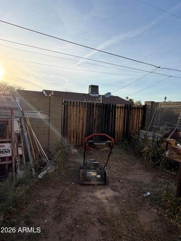 306 N 2ND Avenue, Avondale, AZ 85323