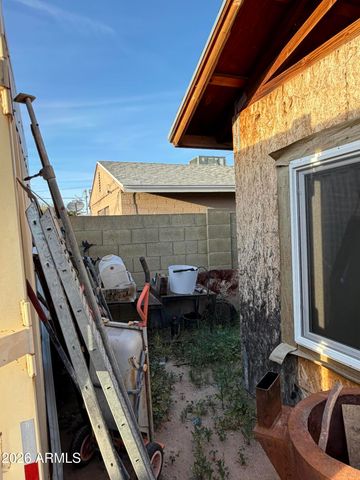 306 N 2ND Avenue, Avondale, AZ 85323