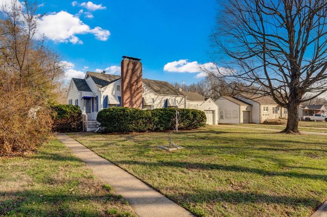 1128 S Stewart Avenue, Springfield, MO 65804