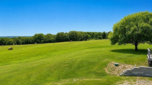 8253 Jackson School Road, Bloomsdale, MO 63627