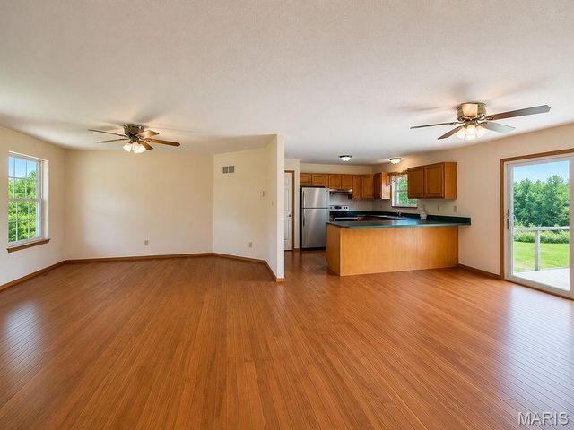 8253 Jackson School Road, Bloomsdale, MO 63627