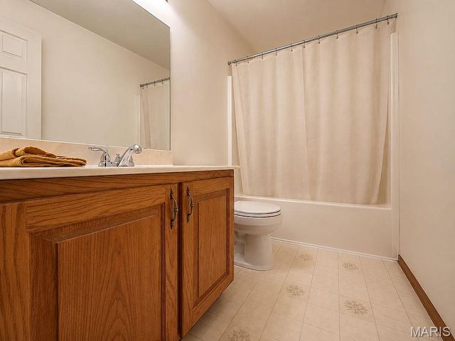 8253 Jackson School Road, Bloomsdale, MO 63627