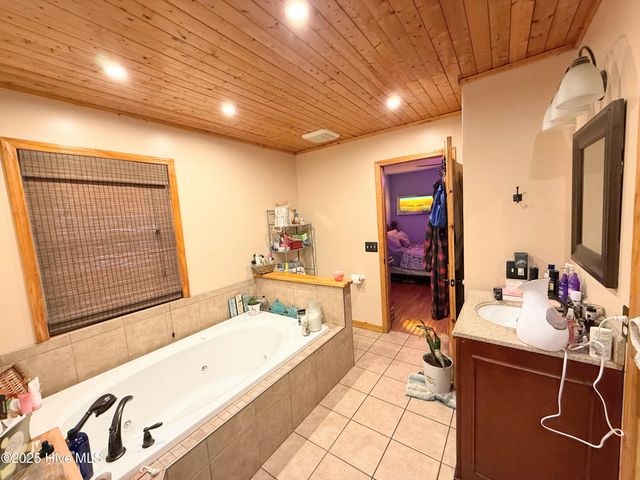 105 Sunnyvale Drive, Wilmington, NC 28412