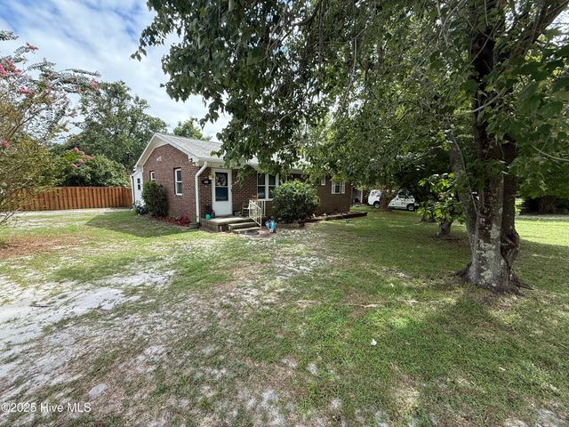 105 Sunnyvale Drive, Wilmington, NC 28412