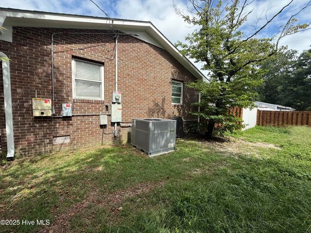 105 Sunnyvale Drive, Wilmington, NC 28412