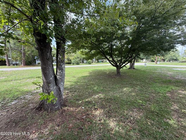 105 Sunnyvale Drive, Wilmington, NC 28412