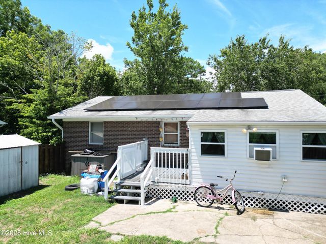 105 Sunnyvale Drive, Wilmington, NC 28412