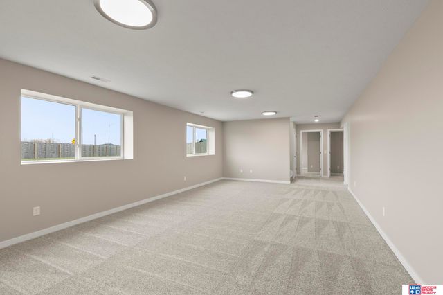 10111 S 78th Street, Lincoln, NE 68516