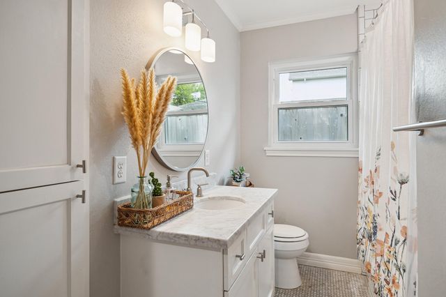 8511 Greenbush Street, Houston, TX 77025