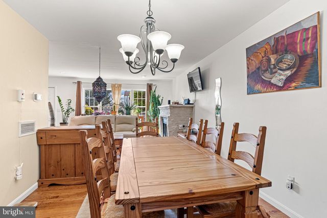 369 HIVNER RD, Harrisburg, PA 17111