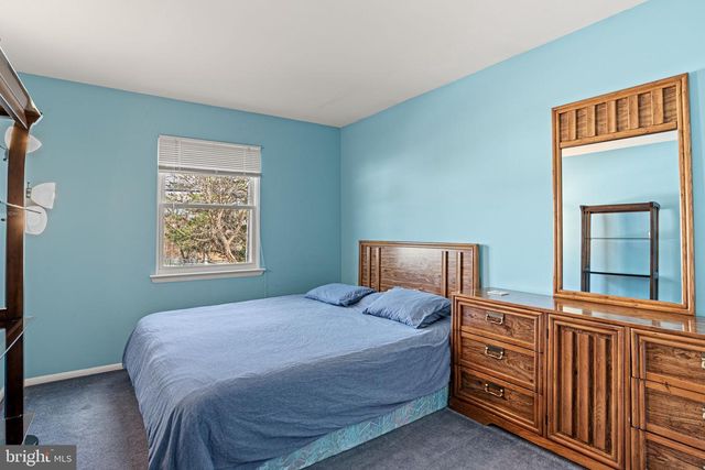 369 HIVNER RD, Harrisburg, PA 17111