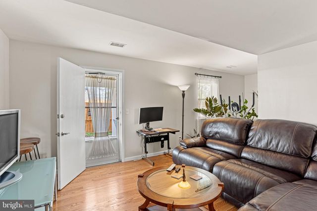 369 HIVNER RD, Harrisburg, PA 17111