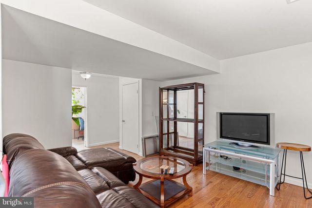 369 HIVNER RD, Harrisburg, PA 17111