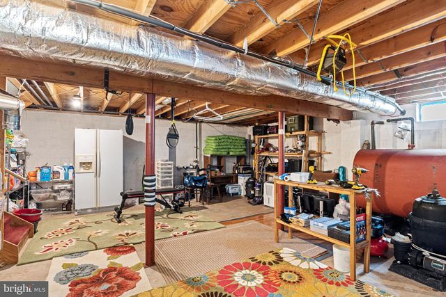 369 HIVNER RD, Harrisburg, PA 17111