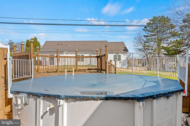 369 HIVNER RD, Harrisburg, PA 17111