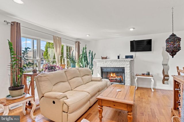 369 HIVNER RD, Harrisburg, PA 17111