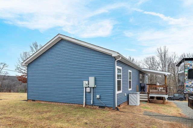 5049 Horseshoe Bend Road, Goodview, VA 24095