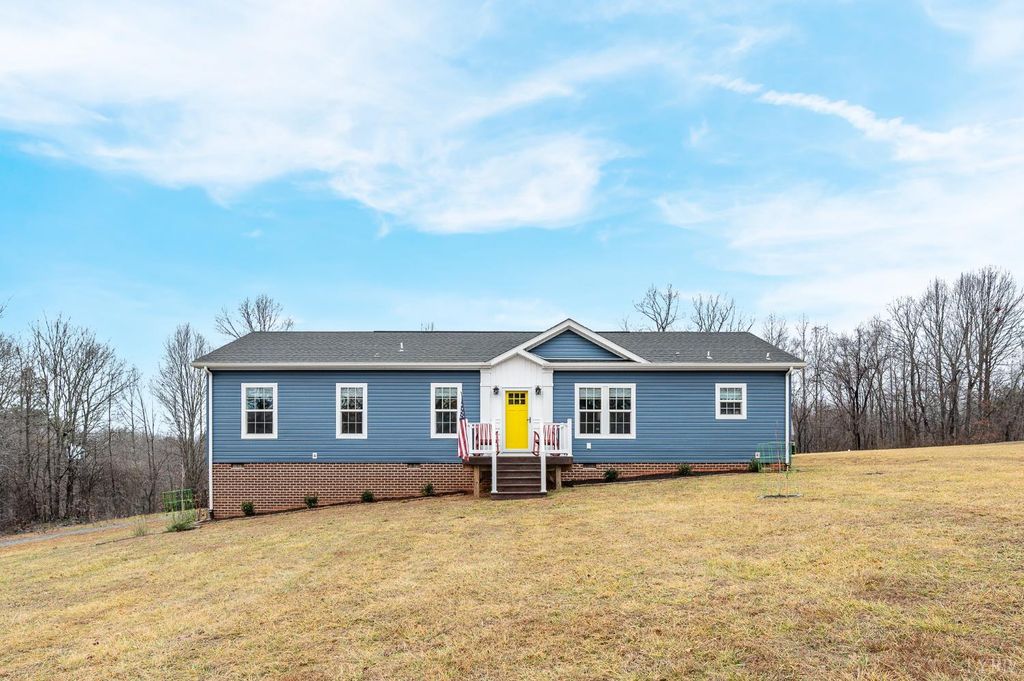 5049 Horseshoe Bend Road, Goodview, VA 24095