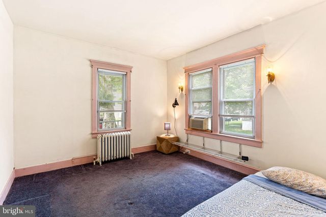 140 ALBANY AVE, Barrington, NJ 08007