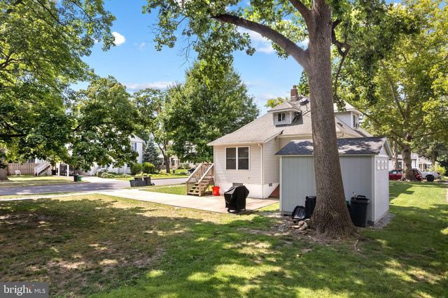 140 ALBANY AVE, Barrington, NJ 08007