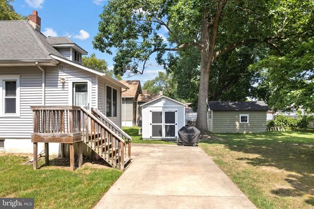 140 ALBANY AVE, Barrington, NJ 08007