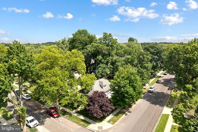140 ALBANY AVE, Barrington, NJ 08007