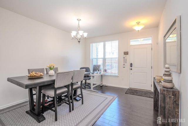 15 Clover Lane, Monroe, NJ 08831